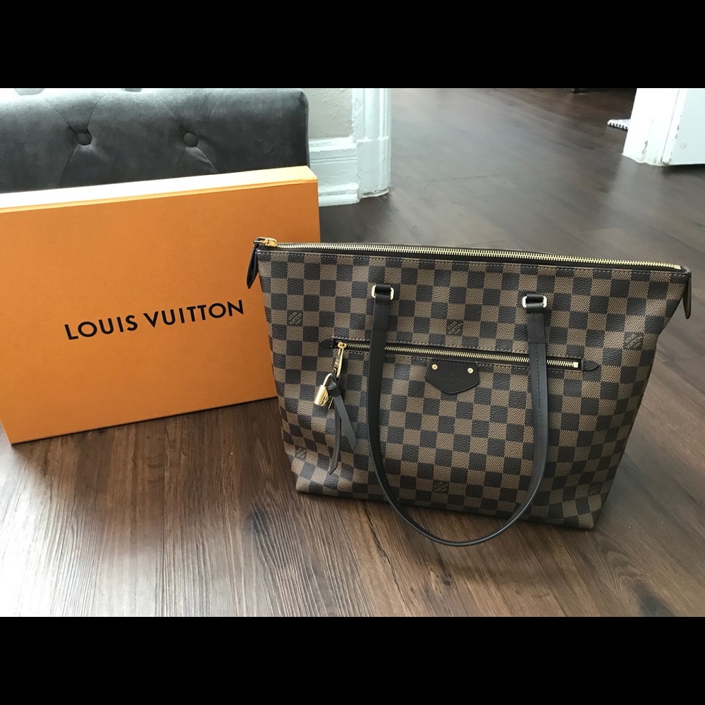 Authentic Louis Vuitton Iena tote